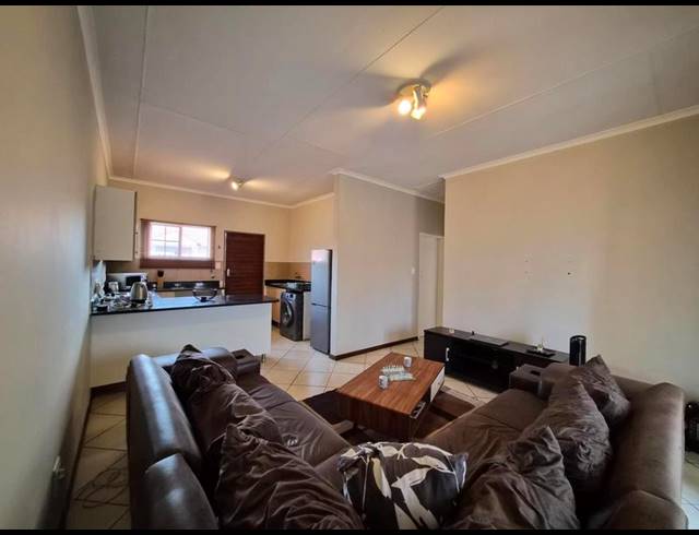 2 BEDROOM APARTMENT FOR SALE IN MOOIKLOOF RIDGE ESTATE